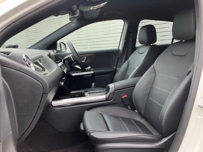 MERCEDES-BENZ GLA - 10