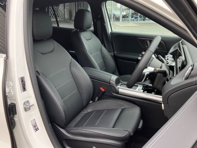 MERCEDES-BENZ GLA - 9