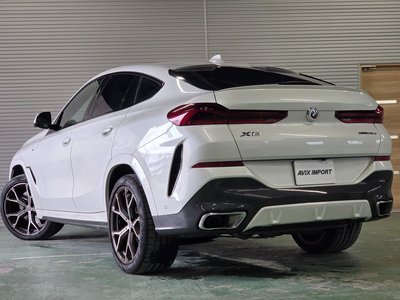 2022 BMW X6 照片 2