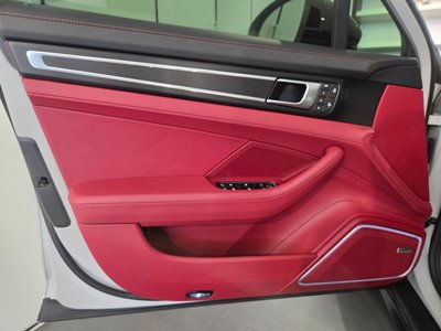 PORSCHE PANAMERA - 10