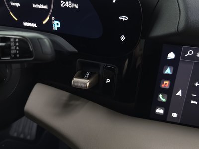 2023 Porsche TAYCAN photo 9