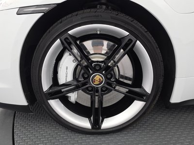 2023 Porsche TAYCAN photo 6