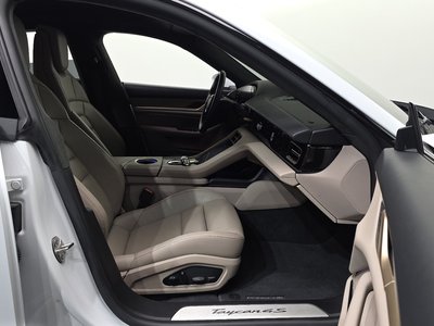 2023 Porsche TAYCAN 缩略图 11