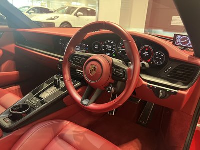 PORSCHE 911 - 8