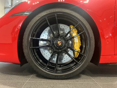PORSCHE 911 - 4