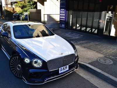 BENTLEY CONTINENTAL - 4