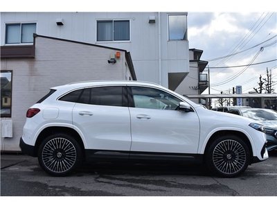 MERCEDES-BENZ EQA - 4