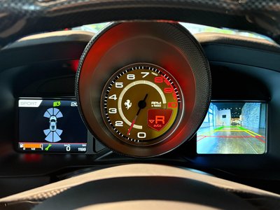 FERRARI F8 TRIBUTO - 10