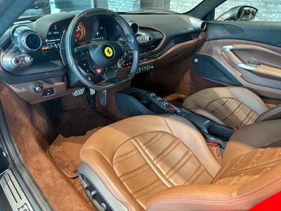 FERRARI F8 TRIBUTO - 8