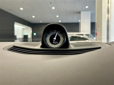 2022 Porsche TAYCAN thumbnail 18