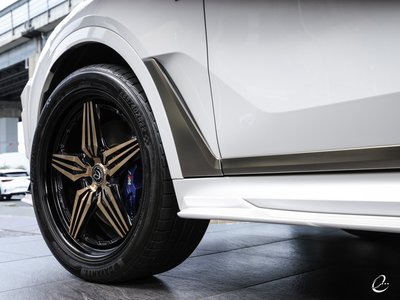 2021 BMW X7 — миниатюра 47