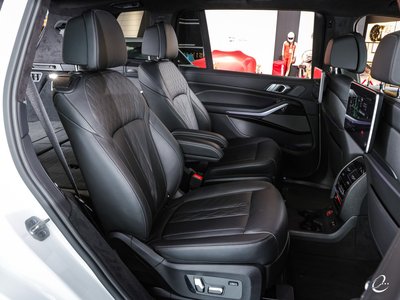 2021 BMW X7 — миниатюра 22
