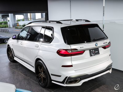 2021 BMW X7 — миниатюра 24
