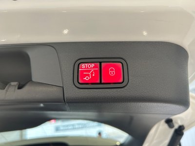 2025 Mercedes-BENZ GLB 缩略图 59