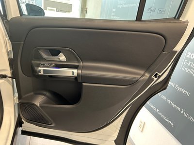 2025 Mercedes-BENZ GLB 缩略图 45