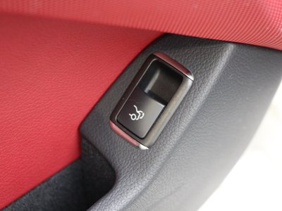 2012 Mercedes-BENZ SL AMG thumbnail 27