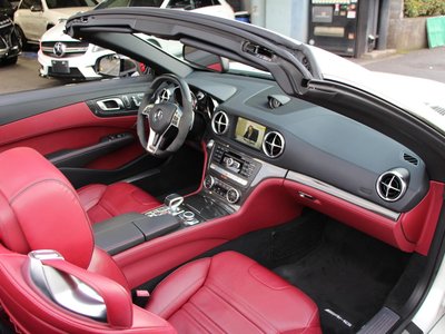 2012 Mercedes-BENZ SL AMG thumbnail 30