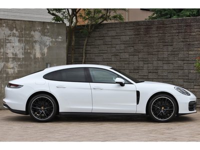 PORSCHE PANAMERA - 6
