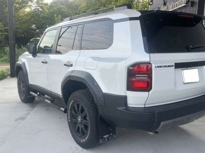 TOYOTA LAND CRUISER 250 - 7