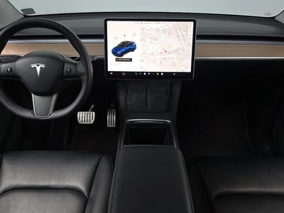 TESLA MODEL Y - 5