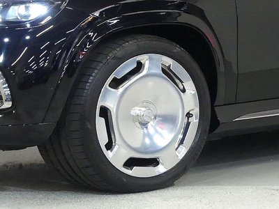 MERCEDES-BENZ GLS - 6