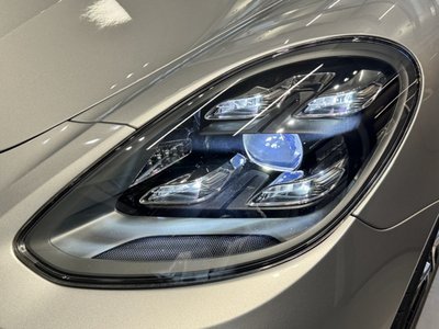 PORSCHE PANAMERA - 6