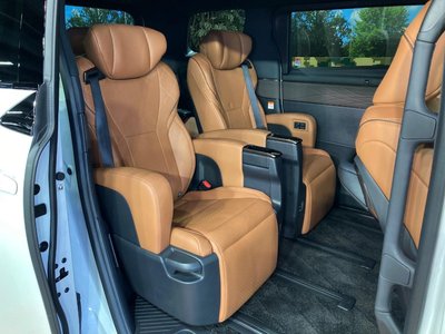 TOYOTA VELLFIRE - 9