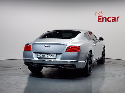 BENTLEY CONTINENTAL - 4