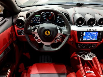 2013 Ferrari FF — фото 21