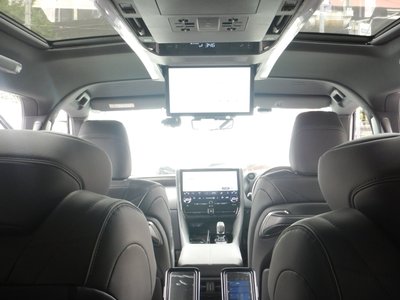 TOYOTA ALPHARD - 9