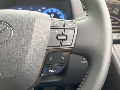 2025 Toyota ALPHARD — фото 6