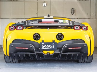 FERRARI SF90 - 5