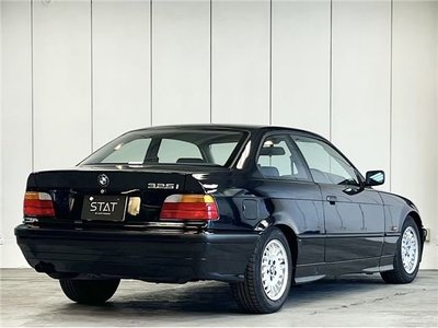 BMW 3 SERIES - 5