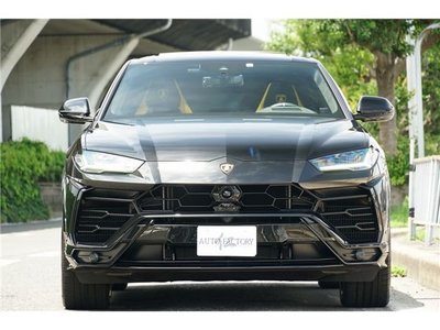 LAMBORGHINI URUS - 2