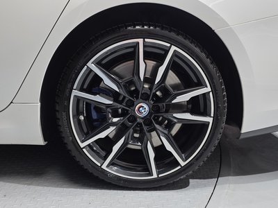 BMW 8 SERIES - 8