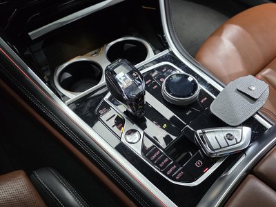 BMW 8 SERIES - 9