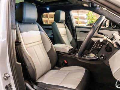 2024 LAND Rover RANGE ROVER EVOQUE thumbnail 32
