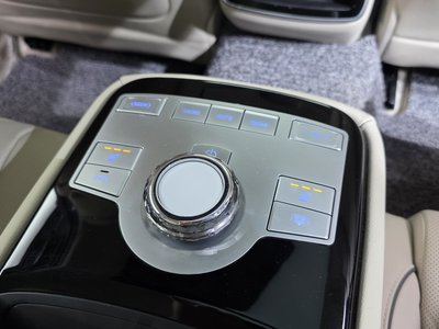 2024 Genesis G80 (RG3) — миниатюра 25