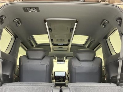 2025 Toyota ALPHARD 缩略图 26