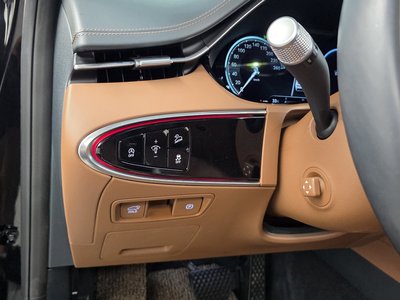 صورة مصغرة 16 لـ 2023 Genesis GV70