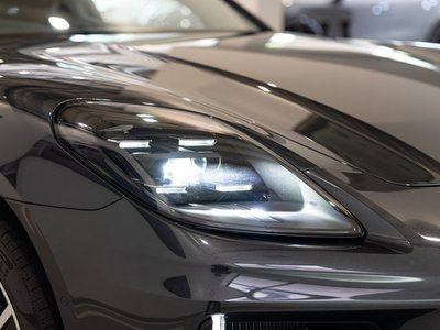 صورة 10 لـ 2025 Porsche PANAMERA