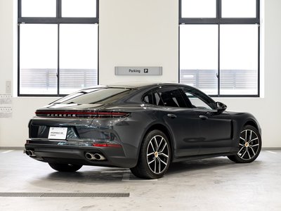 صورة 5 لـ 2025 Porsche PANAMERA