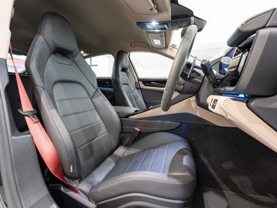 صورة مصغرة 29 لـ 2025 Porsche PANAMERA
