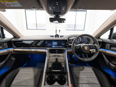 صورة مصغرة 37 لـ 2025 Porsche PANAMERA