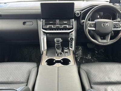 TOYOTA LAND CRUISER 300 - 2