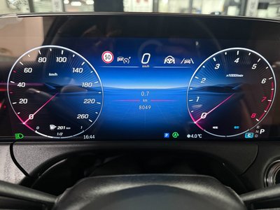 MERCEDES-BENZ E-CLASS - 3