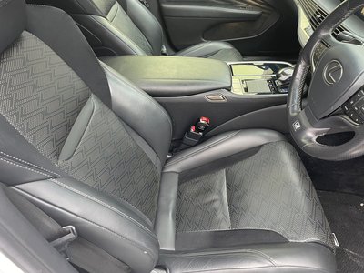 2018 Lexus LS — миниатюра 15