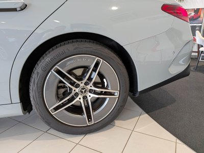 صورة 10 لـ 2025 Mercedes-BENZ E-CLASS
