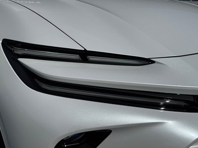 TOYOTA CROWN SPORT - 9