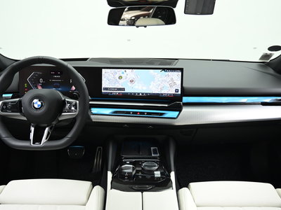 BMW 5 SERIES - 4